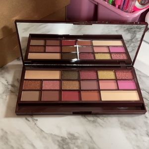 Makeup Revolution Rose Gold Pallet